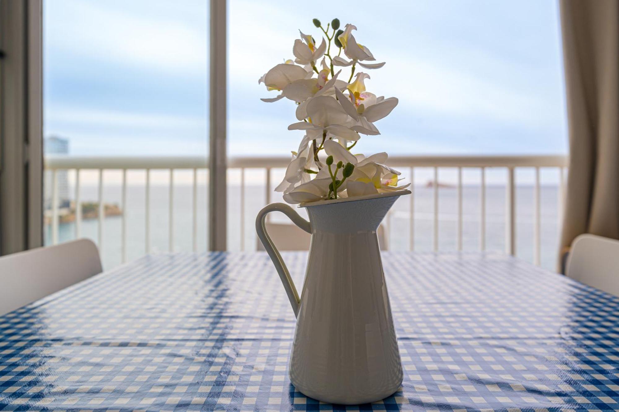 Apartamento Avenida Madrid Benidorm Luaran gambar